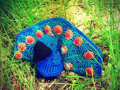 Crochet knit Peacock