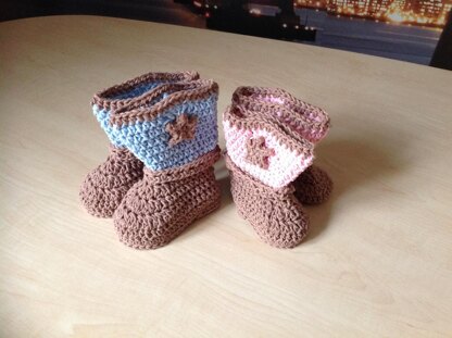 Baby Boot & Hat Set N 283