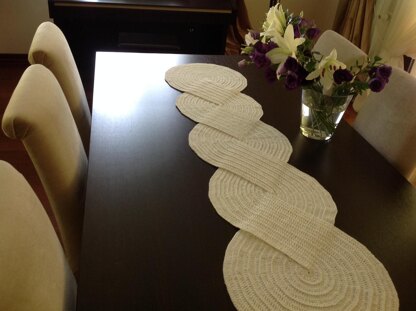 Table Runner N 137