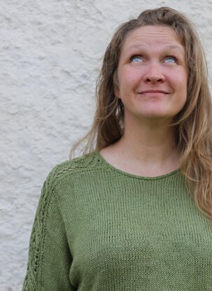 Bouquets On My Shoulders top