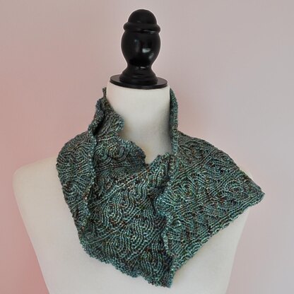 Verdigris Cowl