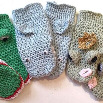 Animal mittens - crocodile, shark and frog