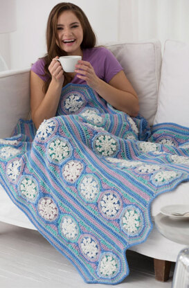 Ice Crystal Throw in Red Heart Super Saver Economy Solids - LW4637 - Downloadable PDF