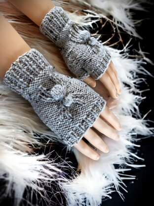 Spider Fingerless Gloves