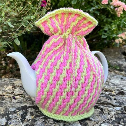 Marshmallow 4 Cup Teapot Cosy Knitting Pattern