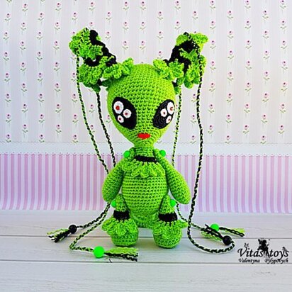 Crochet Cute Alien Girl