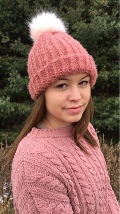 Ribbed Hat with Fur Pom Pom