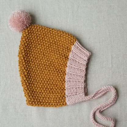 Bobbi Bonnet & Scarf - Knitting Pattern for Babies in Debbie Bliss Cashmerino Aran