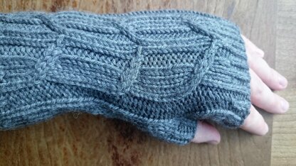 Ionic Fingerless Mitts