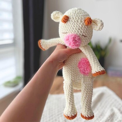 Crochet snuggler pattern cow, lovely amurigurmi highland cow PDF