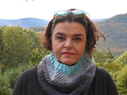 Easy Sloped Infinity Cowl