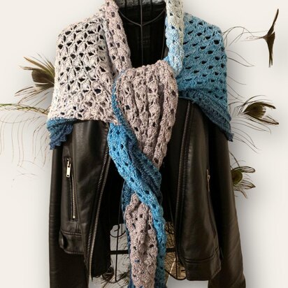 Triangular Scarf "Erigone"