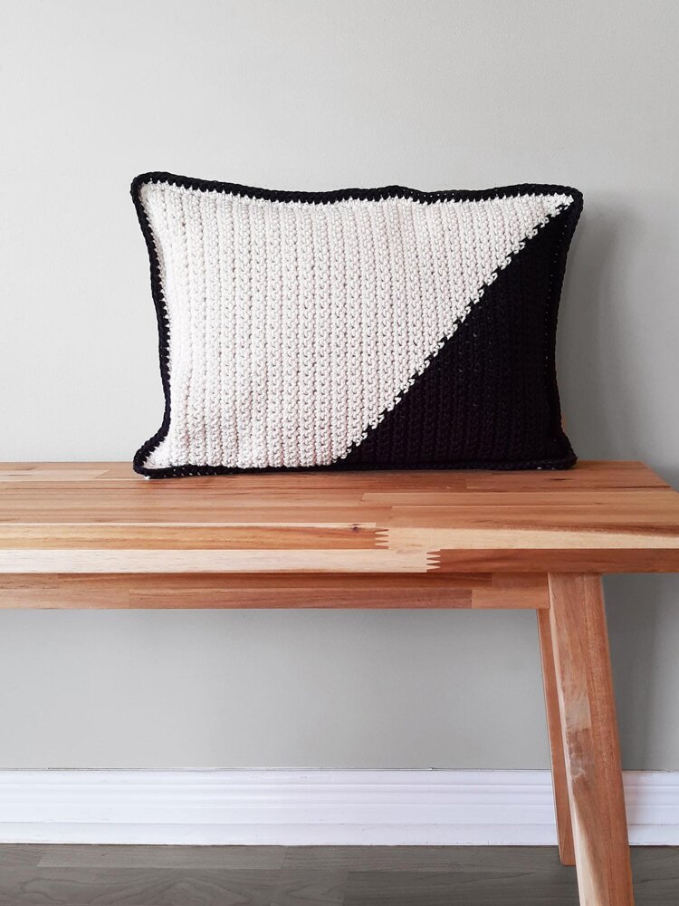 Corner Dip Colour Block Crochet Lumbar Pillow Crochet pattern by Midknits