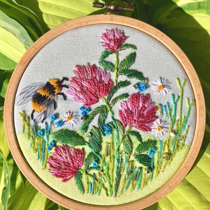 Rowandean Bumblebee in Clover Embroidery Kit