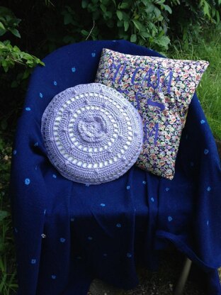 'Lean On Me' Crochet Round Cushion/Bolster