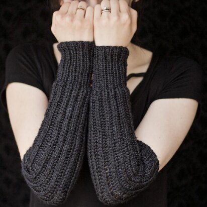 Melanist - knitting pattern