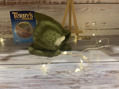 The Traitors Inspired Chocolate Orange Cover Knitting Pattern
