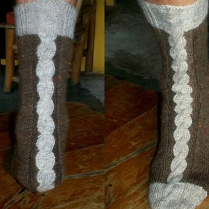 Hunky Chunky Cables Socks