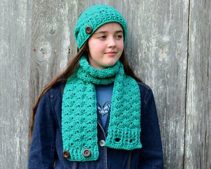 Receeding Shells Beanie and Scarf