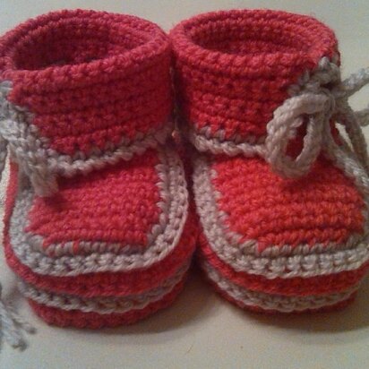 Asymmetrical Baby Booties 
