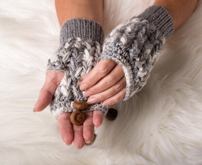 Angel Feathers Fingerless Gloves