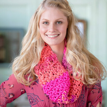 Uniquely You Sizzling Cowl in Red Heart Mixology Solids, Prints and Swirl - LW4911-1 - Downloadable PDF
