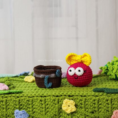 Plantar Cute Frog Girl Amigurumi Crochet Pattern – PDF Digital Download (English)