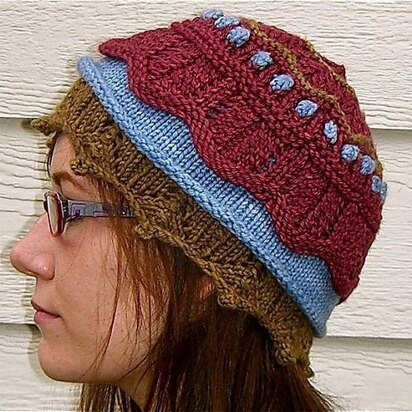 3 tiered Hat with Bobbles