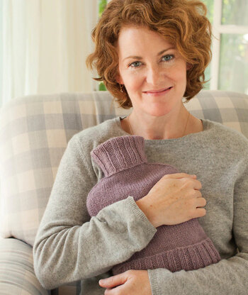 Churchmouse Studio Hot Water Bottle Cozy in Rowan Kid Classic/Classic Elite Eco Duo PDF