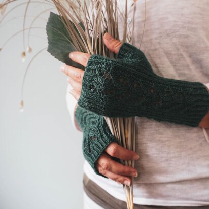 Kew Fingerless Mitts