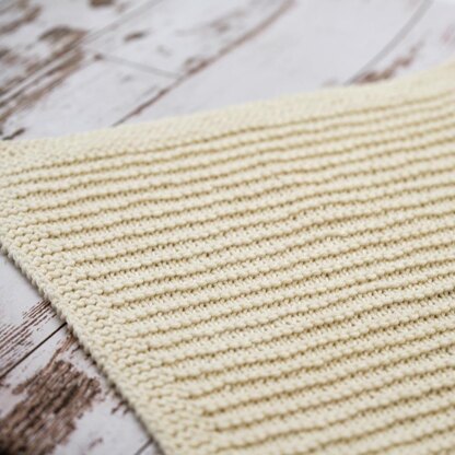 Simple Lines Towel