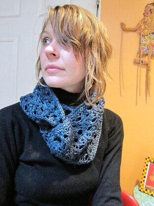 Rose Hill Cowl