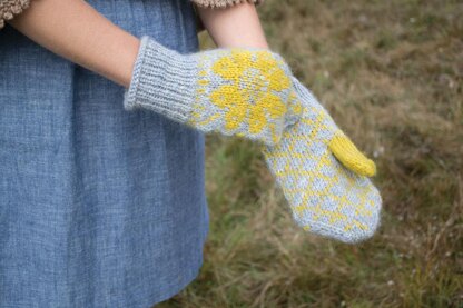 Sunflower Mittens