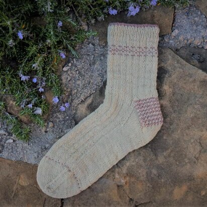 Astrid Socks - knitting pattern