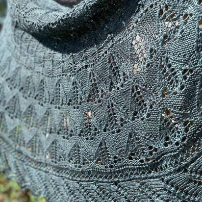 Mirkwood Shawl - knitting pattern