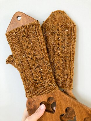 Country Road Mitts