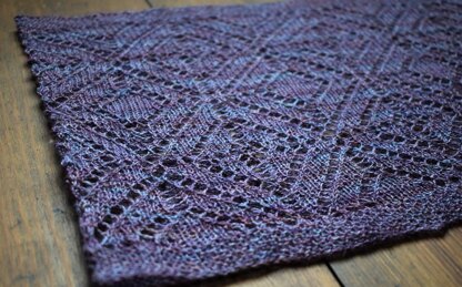 Stormy Lace Cowl