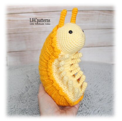 Roly Poly Bug Crochet Pattern
