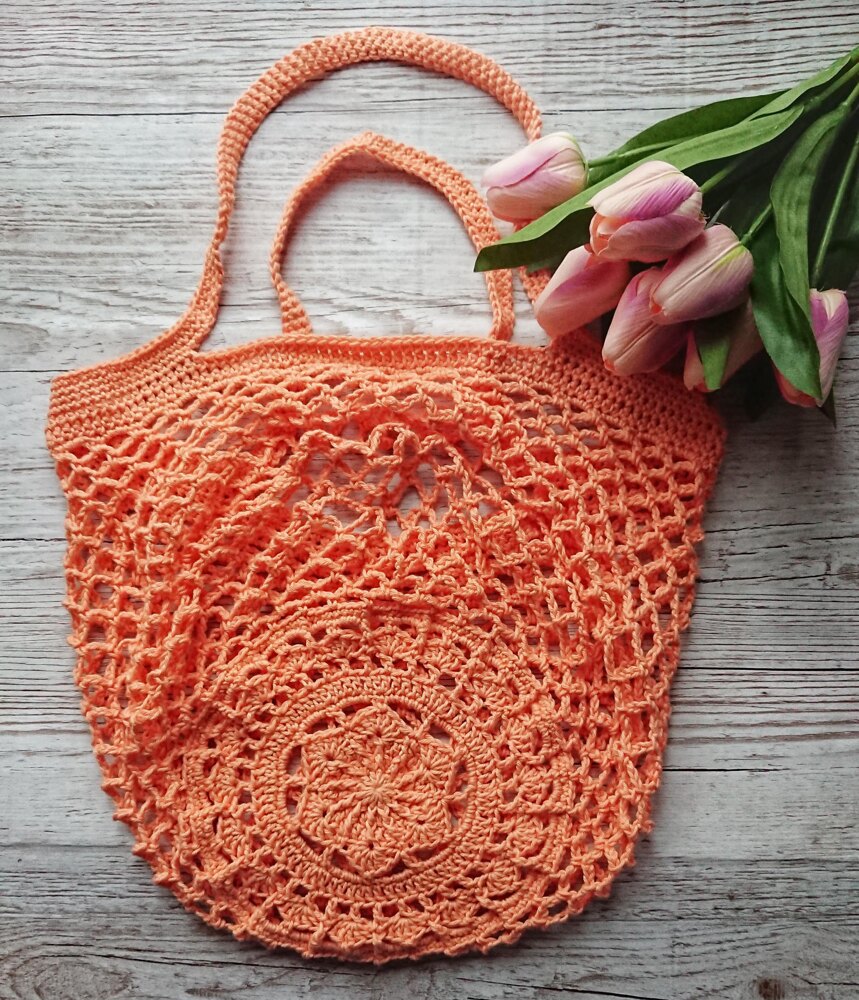 Finished crochet market bag – beginner amigurumi pattern PDF - Hooklet