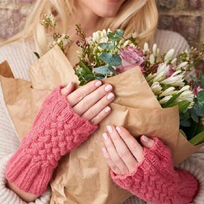 Pomegranate Mittens - knitting pattern
