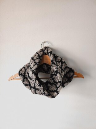 Woven Rings Cowl