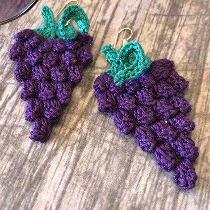 19. Grapes earrings pattern