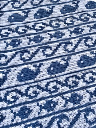 Whales & Waves Throw