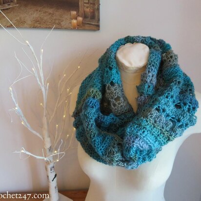 Unforgettable Hazel Cowl