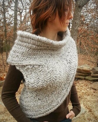 Katniss Cowl with Vest