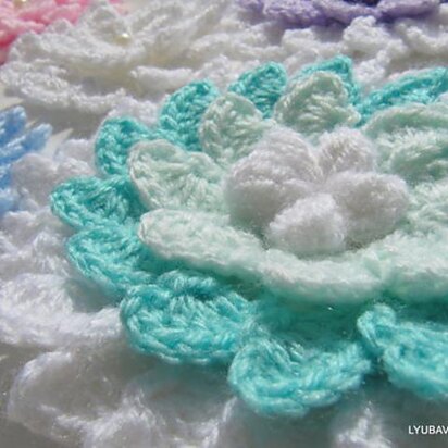 Crochet flower. Leaves applique. Flower embellishment. 3d crochet