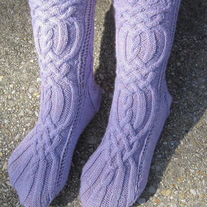 Carbondale Cabled Socks