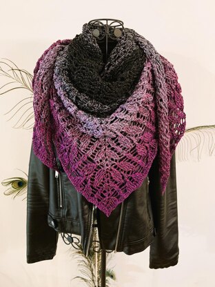 Triangular Scarf "Lytaia"