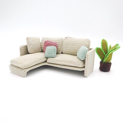 Dollhouse crochet pattern Couch