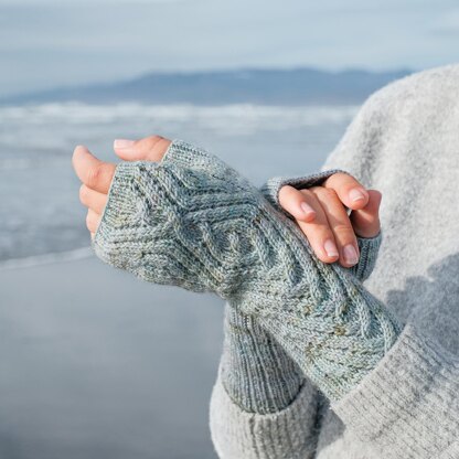 Undulation Mittens